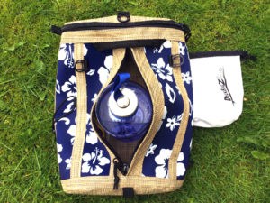 Middle zippers making the deckbagz accessible