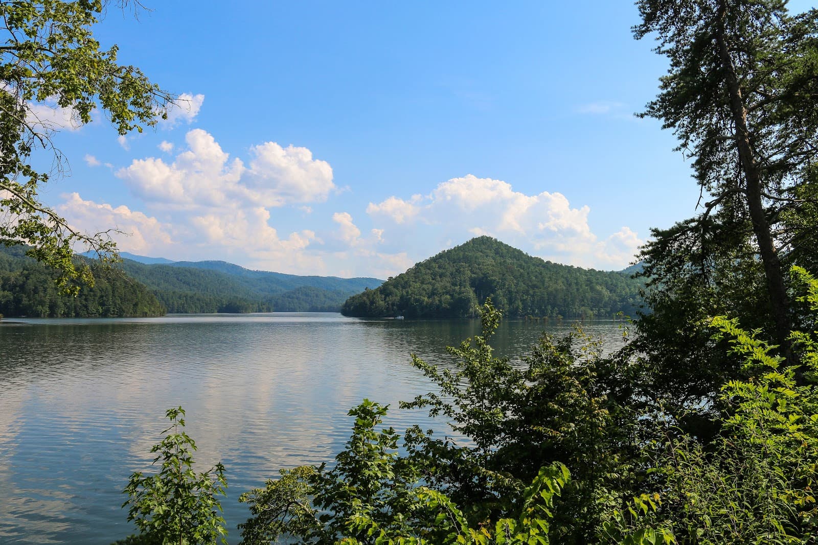 Lake Ocoee SUP