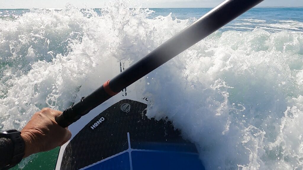 Honu Bondi Surfing SUP Review | An Inflatable SUP Surfboard that RIPS!