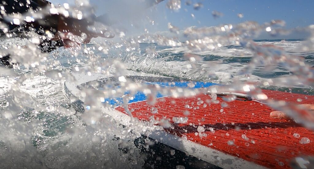 Honu Bondi Surfing SUP Review | An Inflatable SUP Surfboard that RIPS!