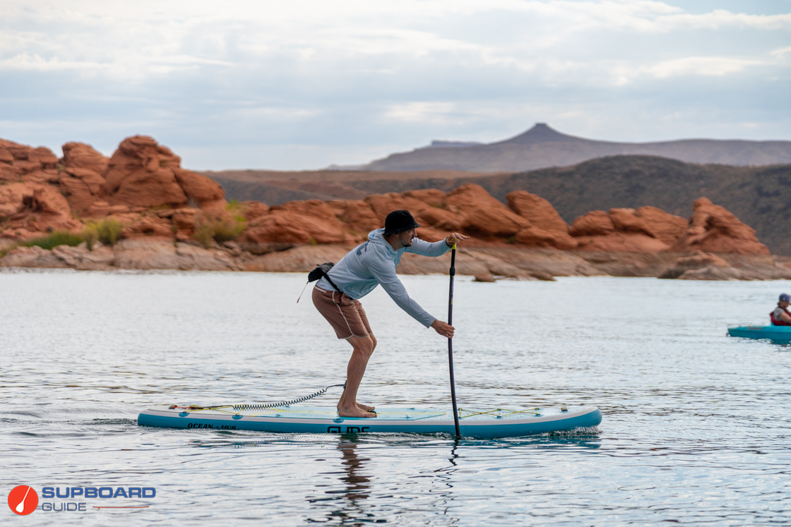 Glide Ocean 10'6'' - action paddling right
