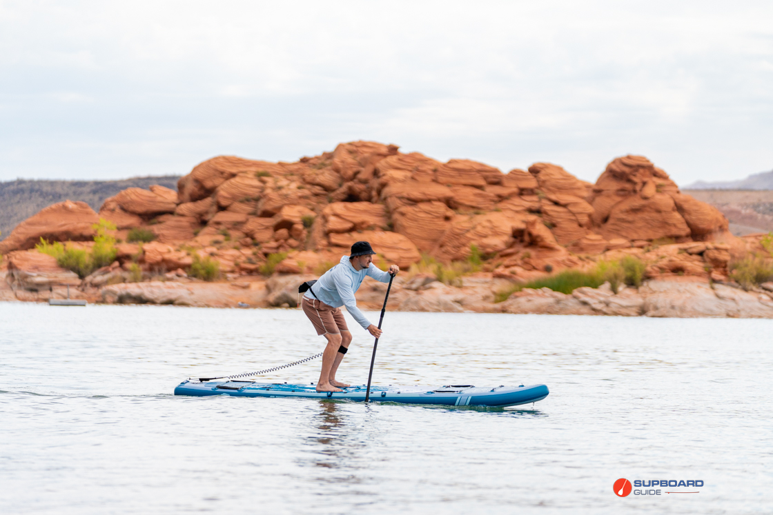 Atoll Ourider 12' - action paddling