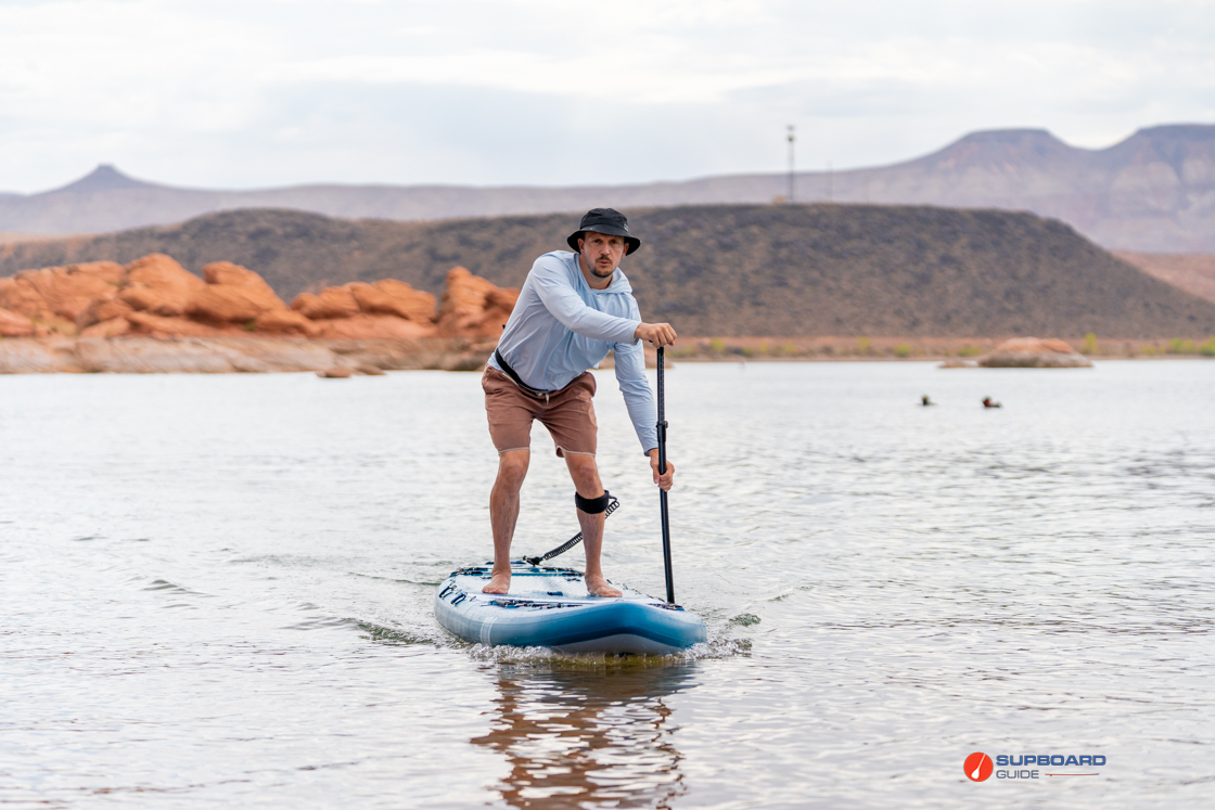 Atoll Ourider 12' - action paddling in